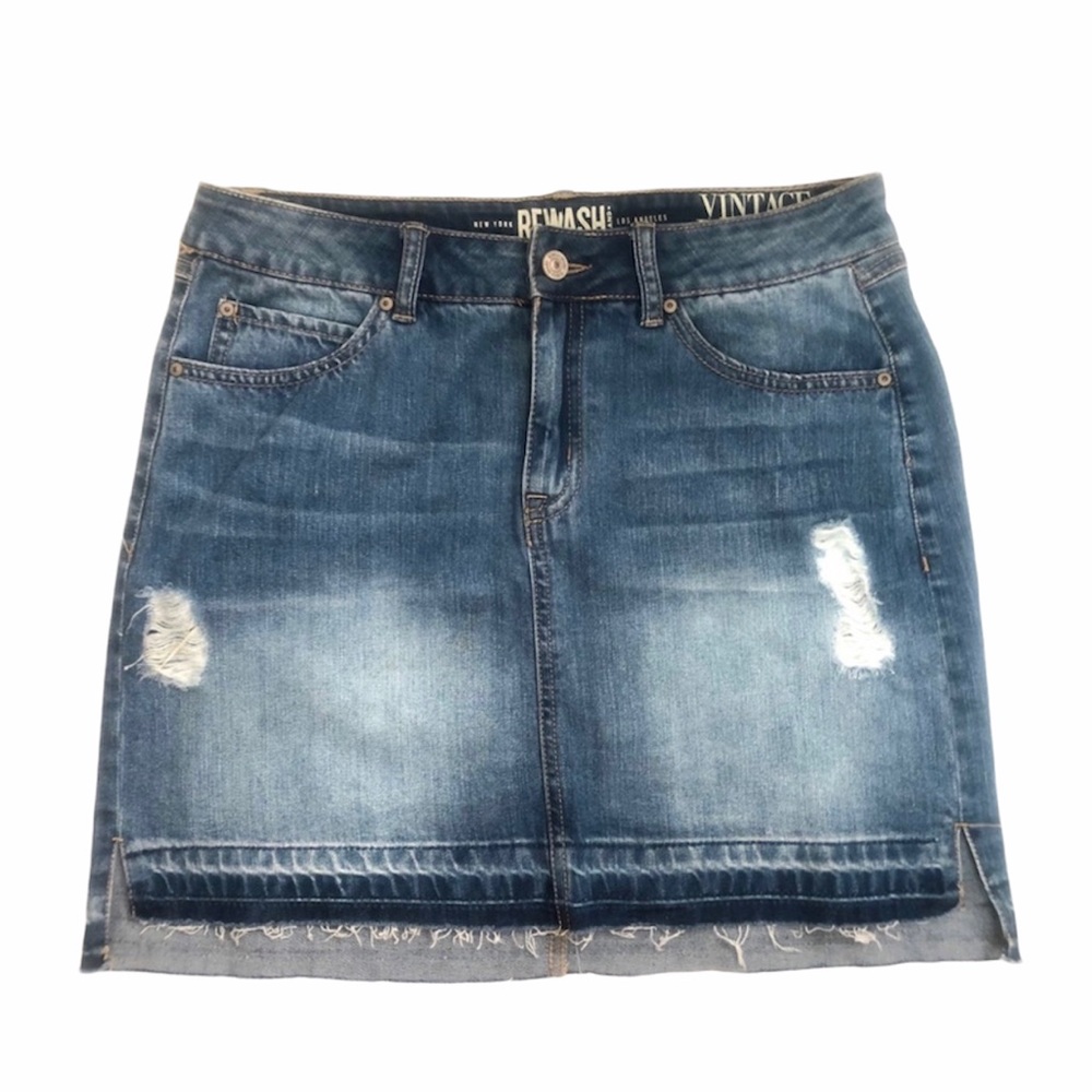 NWOT Frayed Hem Distressed Jean Skirt